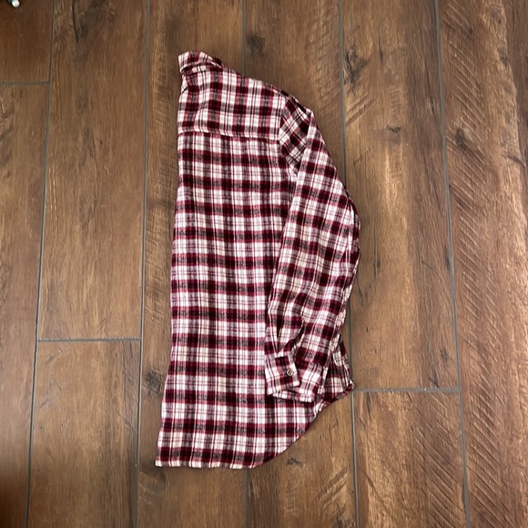 Medium red flannel from Urban Planet - Picture 2 of 3